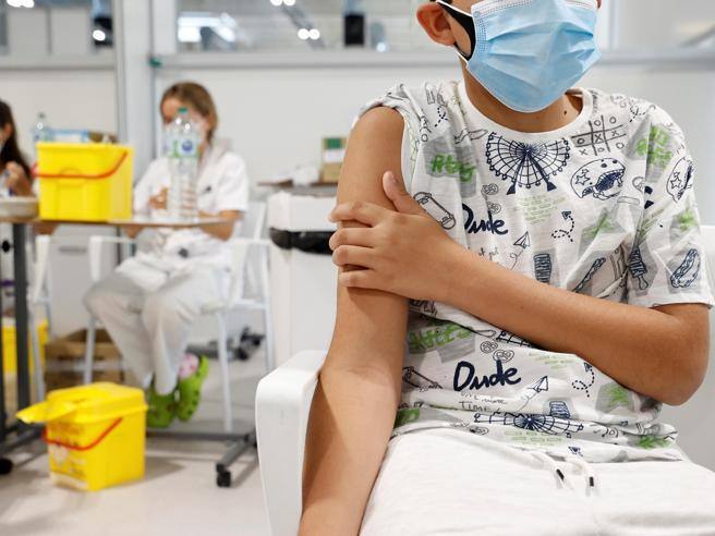 Vaccino anti Covid nei bambini con un tumore per proteggerli da conseguenze gravi
