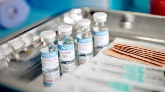 7 vaccini anti-Covid in 4 Stati: uno studio confronta le risposte anticorpali