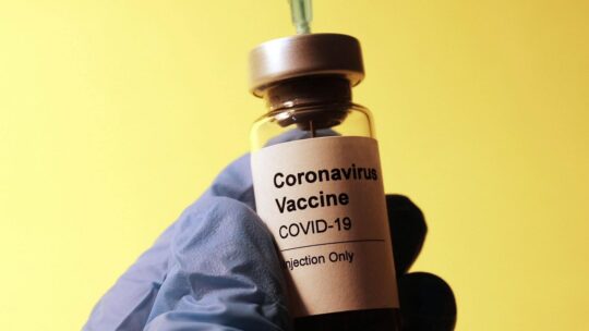 Covid, come si contano le dosi per chi ha fatto la prima vaccinazione con Johnson?